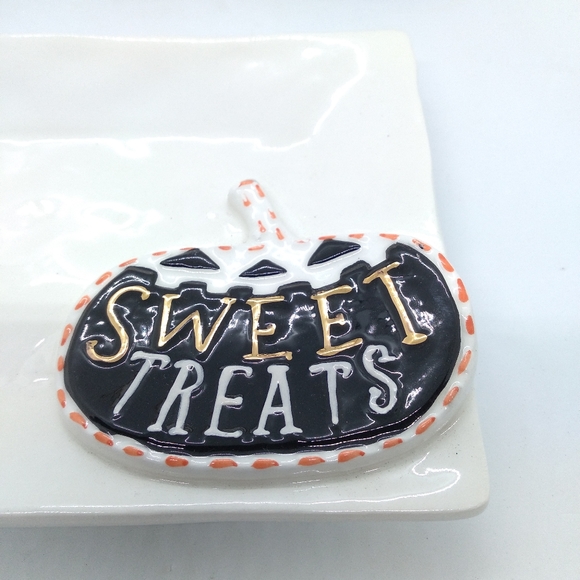 Mud pie set of 2 Halloween snack plates - Picture 4 of 12